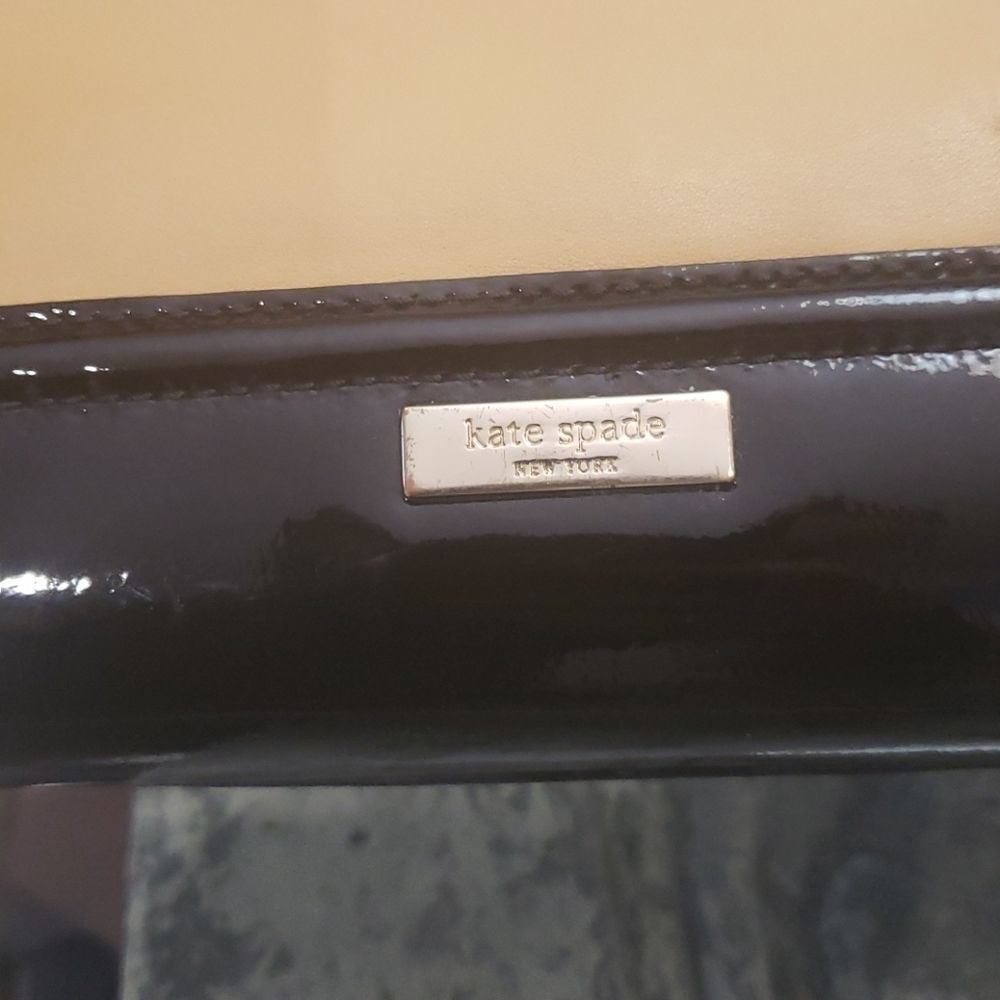 𝅺❤ Kate Spade Patent Leather Crossbody Shoulder Bag Satchel - Picture 6 of 6